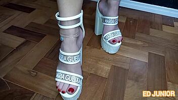 he fucks aline chaveirinho's ass high up and fully hairy on red