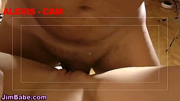 欧洲辣妹给老英国佬口交HD