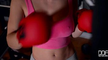 asi se entrena la pornstar espa�ola nekane