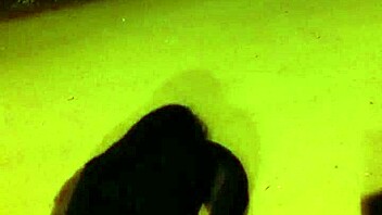 bruna's legs in spandex mark the outline of her calcinha 😍