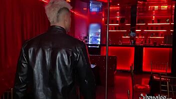 Hardcore sex with my VIP client at Club 7pk2, so hot! 💪