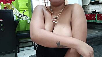 Colombian brunette debating showing ass on TikTok