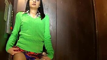 Weird Slut Pissed Over In Outdoor Public Blowjob And Golden Shower Fetish