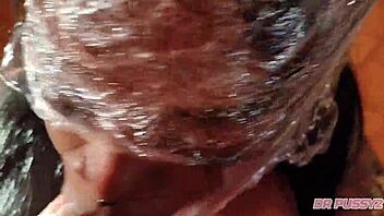 African nympho deepthroats big black cocks hard.