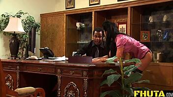 Brunette Milf India Summer Craves BBC for Intense Anal Play!