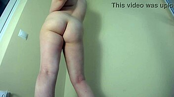 bombshell milf with tight ass