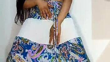 bluee, wanna squirt on skirt and piss for me?