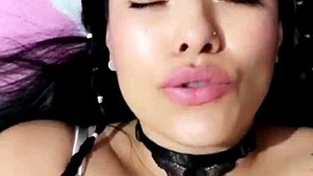 Bluee Shows Face Of Pleasure Masturbating!