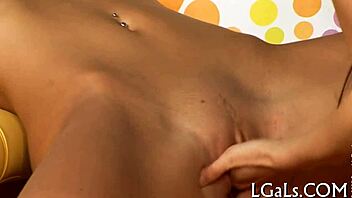 Beauties Give Cunnilingus To Each Other