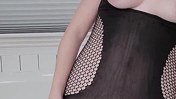 Latina Alt Girl Cums Riding Dildo In Bathtub 😈