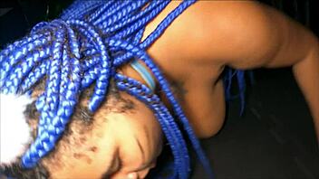 Tomando Leitinho e BRINCANDO COM O CUZINHO com Huge Toys!