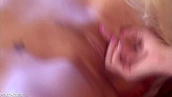 Penthousegold com - Poolside muff diving in 69 with stunning blondes gets wild.