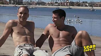 Frankie Shaw bez kondoma - Gej film - Sean Cody