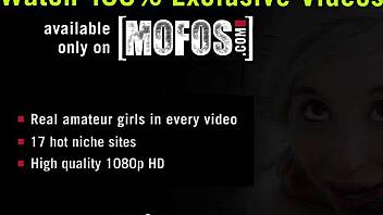 Public Pickups хваща Тери Паломино в открито действие. Mofos заснема нейното диво чукане на място