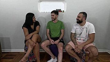 Fode cast - fizemos uma dp na nicoly mattos e gozamos dentro da sua bucetinha até espumar