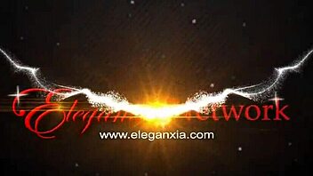 Pure seduction from this erotic indian milf babe 😍