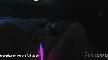 Nice Girl Raquel Gaps Pussy With Glowsticks!