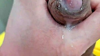 amateur solo session with cute brazilian twink