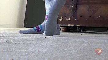I have a fetish for Puma socks on this ebony cougar's feet and ass