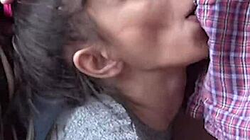 Watch Candie Cross on her knees for a facial blowjob?