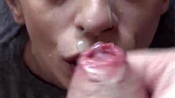 Watch Candie Cross on her knees for a facial blowjob?