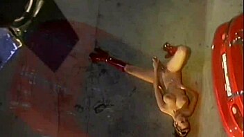 aya holmes in latex boots masturbates to orgasm in red car