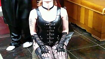 Italian Vixxxen Has Huge Orgasm Cuffed To St Andrews Cross