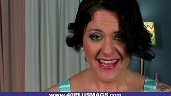 Tattooed Mature Stacy Enjoys Drilling