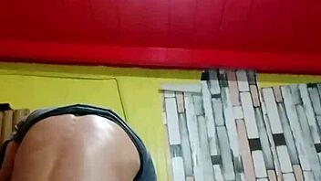 Rosita Chilena and Antonio Passionate Couple