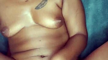 i watched naejae ride her dildo after a throt kiss, so hot!