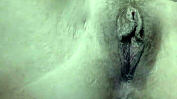 fucked her pussy and anal all close up with toys to orgasm