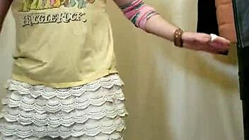 Sexy Dancefloor Workout Turns Horny