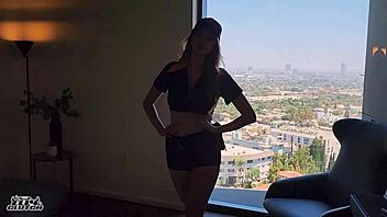 Slutty Delivery Girl Elly Clutch Manages Johnny Sins’ Big Package