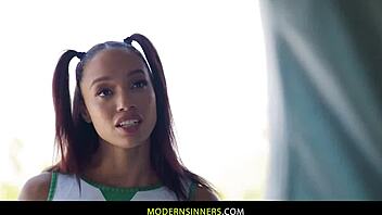 i love cheerleader's ass-to-mouth appetite 18+