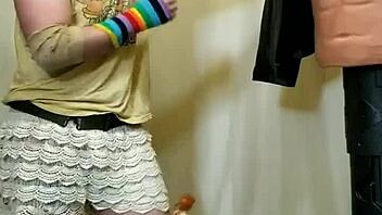 Sexy Dancefloor Workout Turns Horny