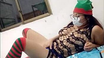 Mature Stepmother Fulfills Homemade Porn Fantasy In Stepson's Bed