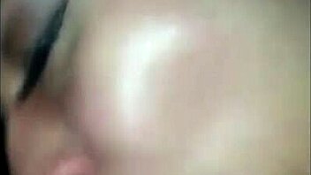 negão pirocudo pays 50 reais for big cock suck