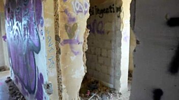 Davcina Gives Blowjob Outdoors To Tinder Guy In Tenerife!