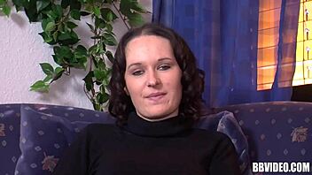 I love watching this german babe masturbate softly