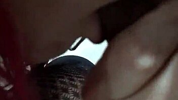 Hotkinkyanniella Pornstar Model Outdoor Cumshot in Lingerie