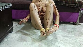 Indian housewife gets naughty on Valentine's Day with devar