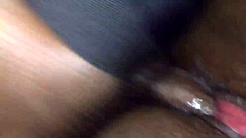 Fucking my ebony girlfriend until she squirts