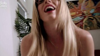 Cara, minha madrasta excitada me esgotou totalmente. Cory Chase é implacável!