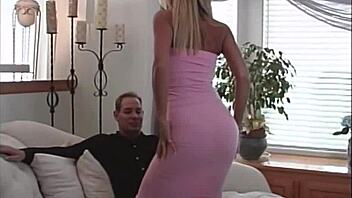 Klassisk Jill Kelly rider pik med sin perfekte krop, bare ren retro varme i hvert træk.