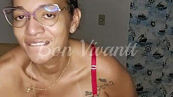 Big ass Latina milf gets squirting orgasm on cam