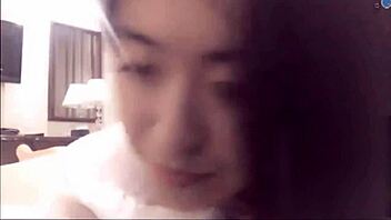 Tjek denne kinesiske cam pige der viser sig frem i live session nummer 3