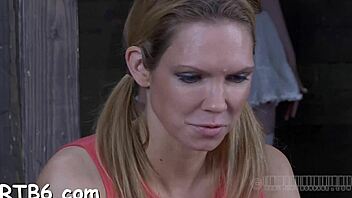 Wow! Caged hotty takes lusty whipping on her smooth European skin