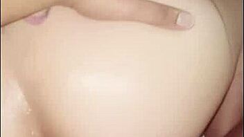 Colombian webcam model’s buttplug action