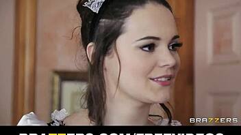 เมดฝรั่งเศสเงี่ยน หน้าอกธรรมชาติ จ่ายแรงหลายรอบ