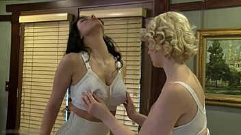 Siri And Jelena Boldly Lick Each Other's Big Tits And Pussy